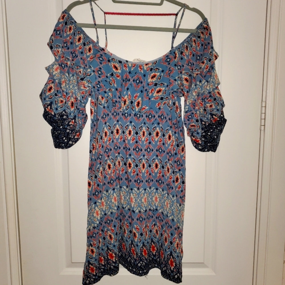 Entro, S, cold shoulder ruffle sleeve, scrappy dress, blue tribal